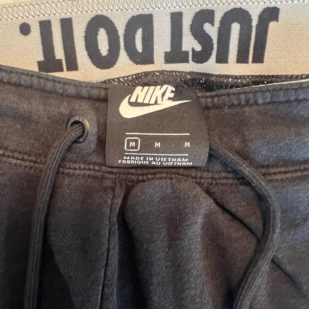 NIKE WOMENS BLACK SWEAT PANTS